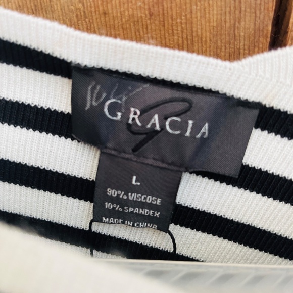 Gracia Asymmetrical Striped Boat Neck Embroidered Trim Sweater Size: Large. - Picture 5 of 16